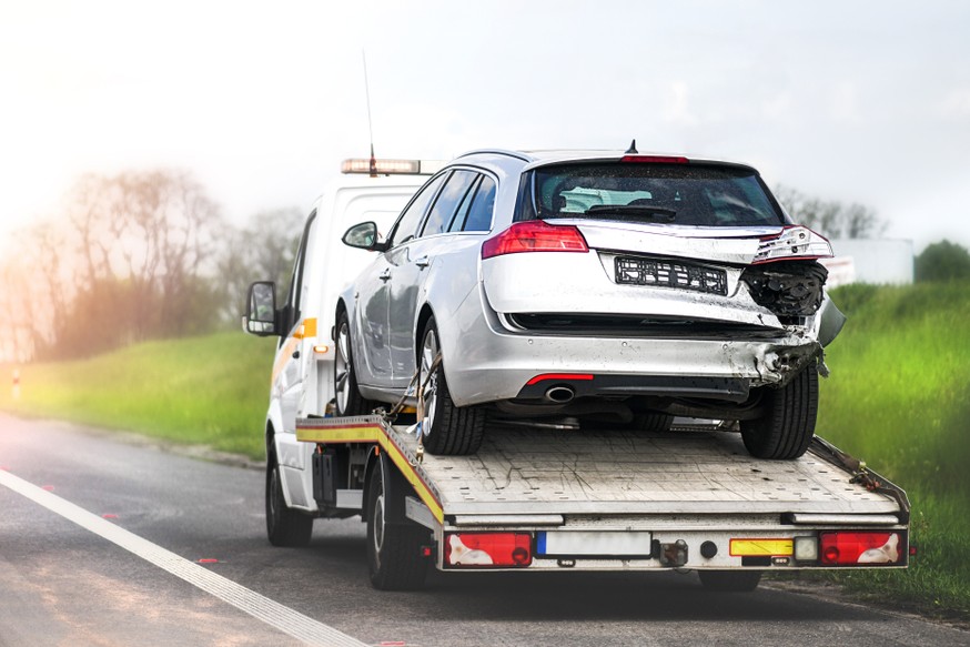 remorquage d'une voiture épave